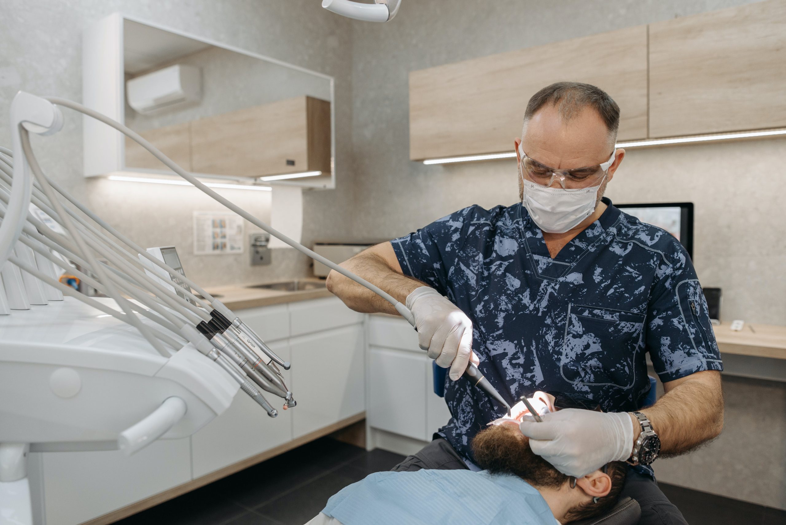 Benefits of Laser Dentistry Over Traditional Methods