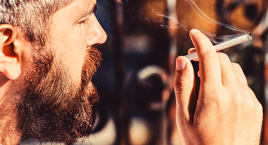 How Smoking and Vaping Affects Our Oral Health?