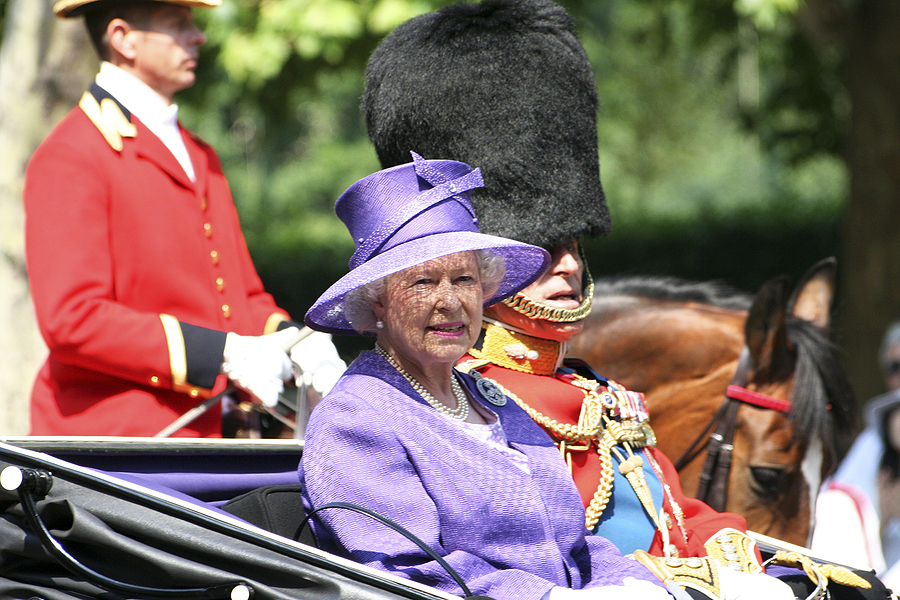 You Can Have a Straighter Smile – Just Like the Queen of England